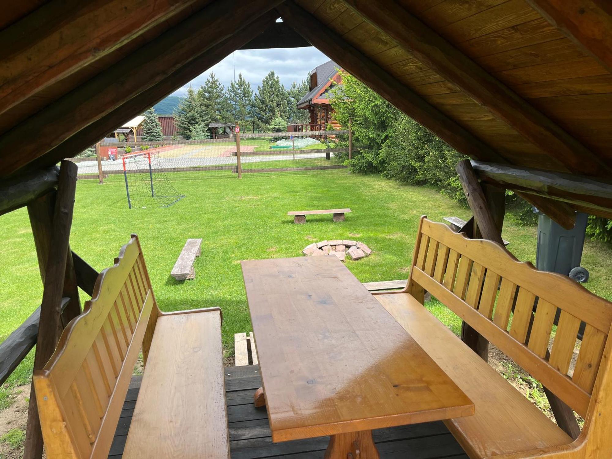 Отель Camp Pacho Прьевидза Экстерьер фото